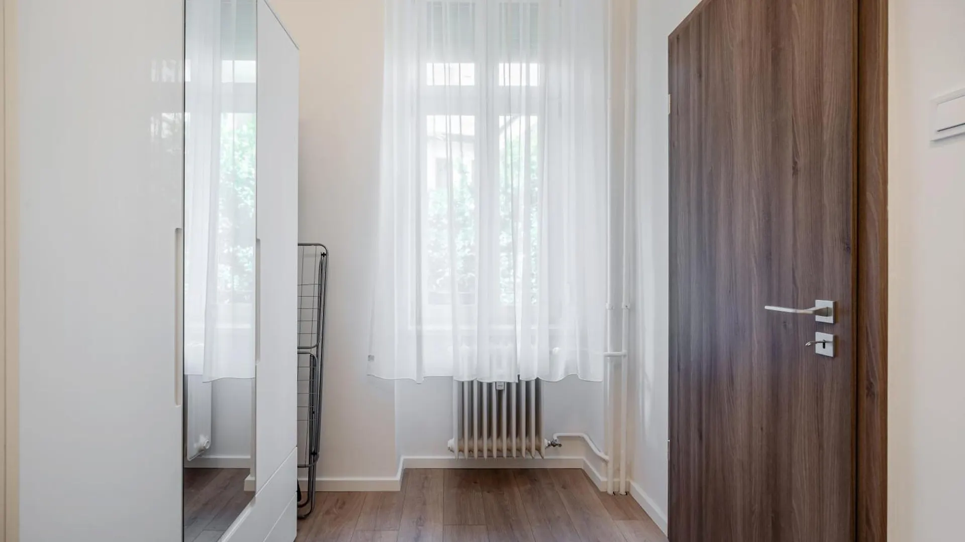 Eco Den Apartment Budapest 0*,